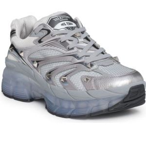 NEW Valentino Garavani chunky studded sneakers New